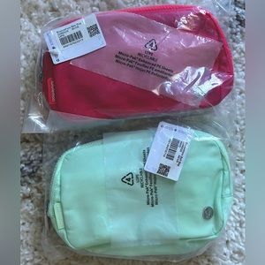 One brand new in  1L lulu belt bags in sold out mint. Pink not included